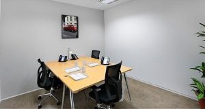 internal-office-space-work-desk-damansara